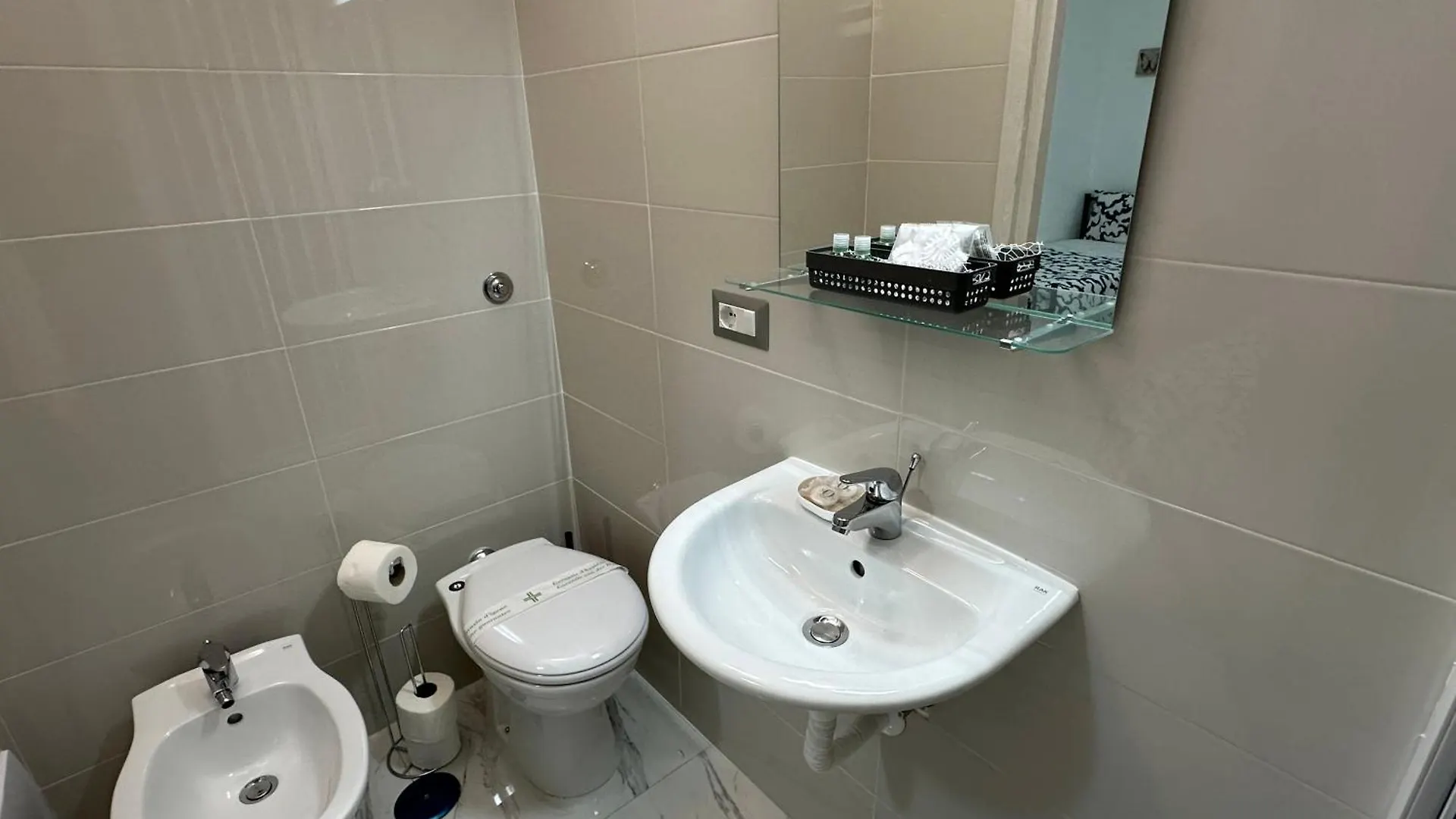 Hotel Stella Sirio Napoli 0*,  Italia
